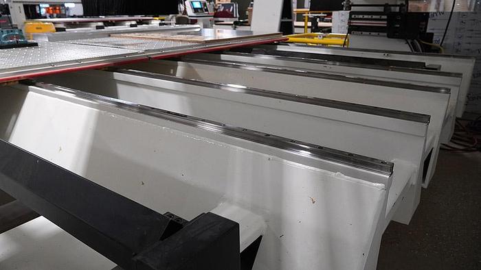 Used 2015 C.R. ONSRUD 148HD18CH2 5'x12' Twin Head CNC Router