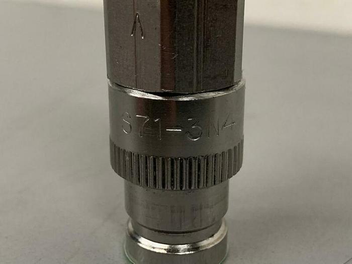 Used Snap-Tite S71-3N4 Quick Connects w/ .75" Fittings