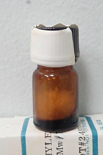 Used Polysciences 17171 Poly(ethylene glycol) 1/g ~ 50% Full