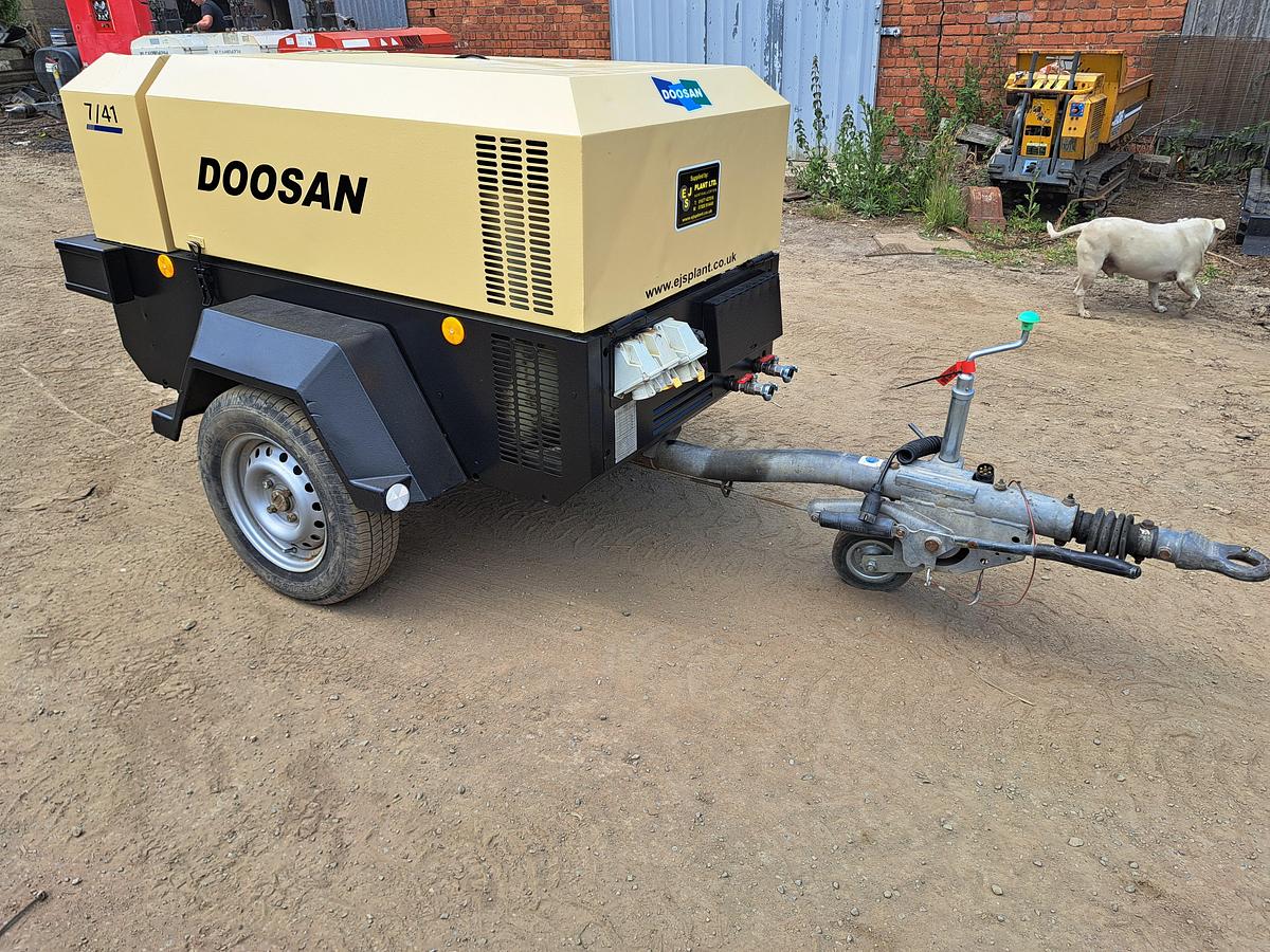 Used Doosan 7/41 compressor generator 