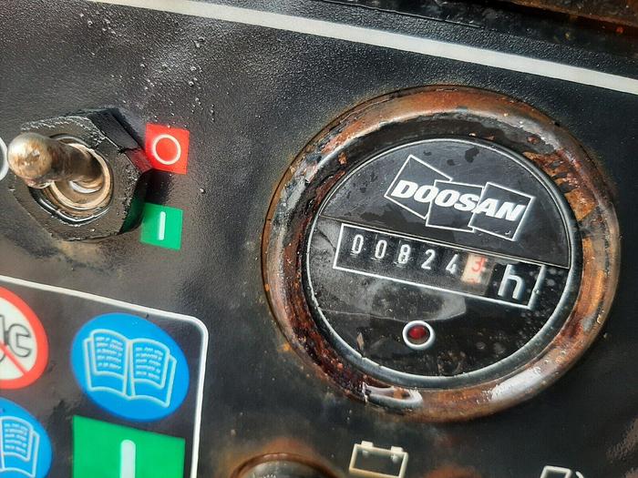 Used DOOSAN 7/41E DIESEL PORTABLE AIR COMPRESSOR GENERATOR
