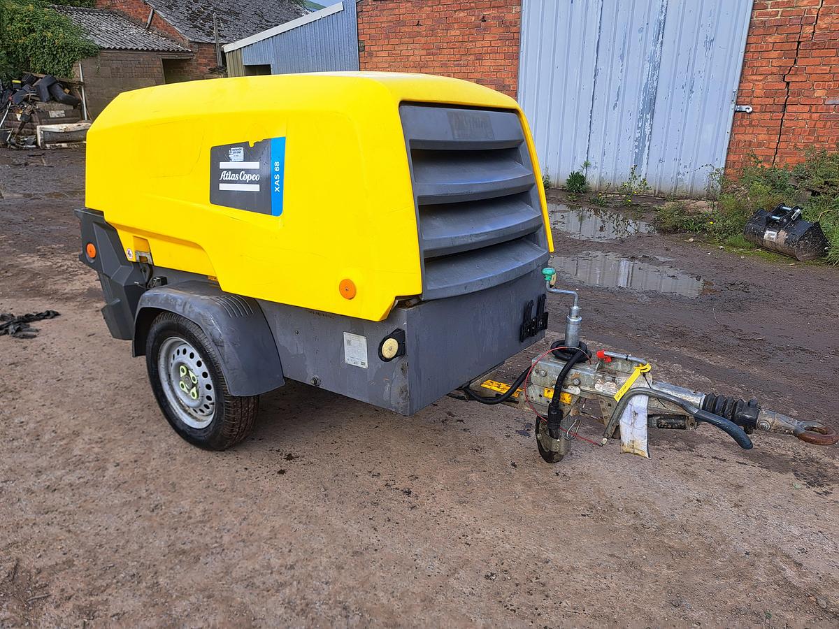 Used Atlas copco xas68