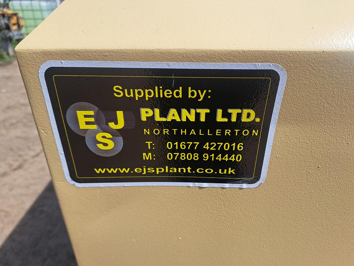 Used Doosan 7/26e Compressor generator