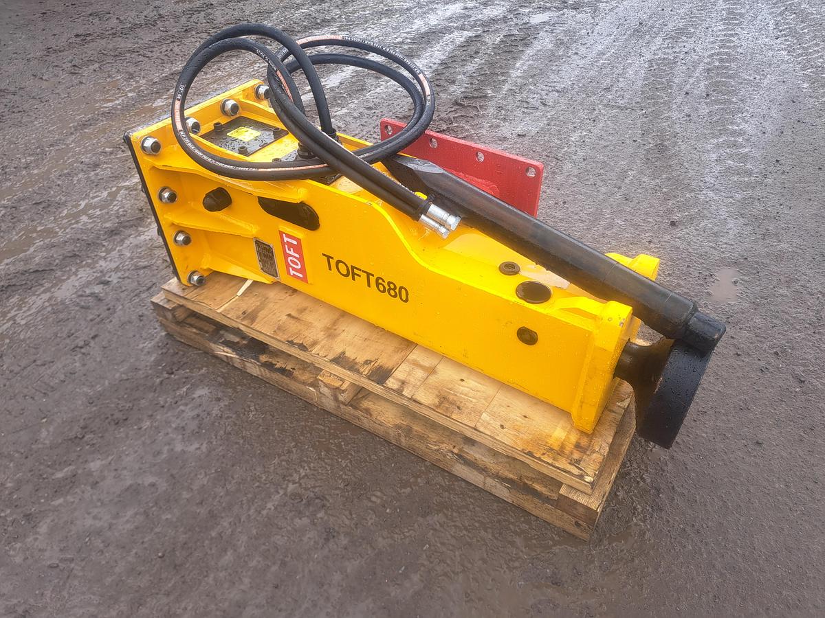 Toft post knocker breaker