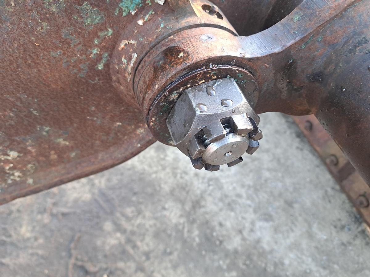 Used Dahaco selector grab