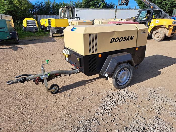 Used Doosan 7/41 compressor generator