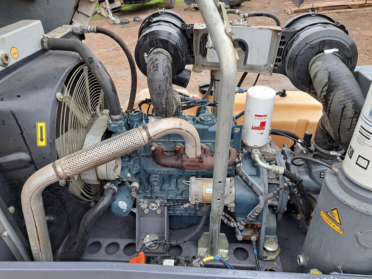 Used Atlas copco xas68 