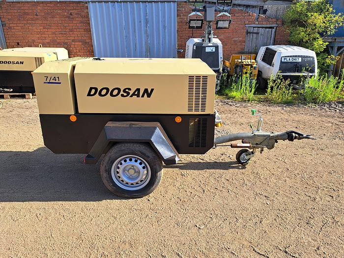 Used Doosan 7/41 compressor generator