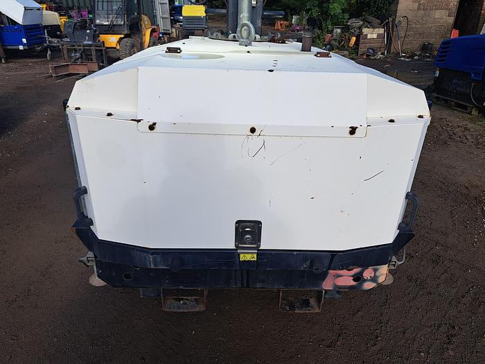 Used Towerlight VB9 Lighting Tower