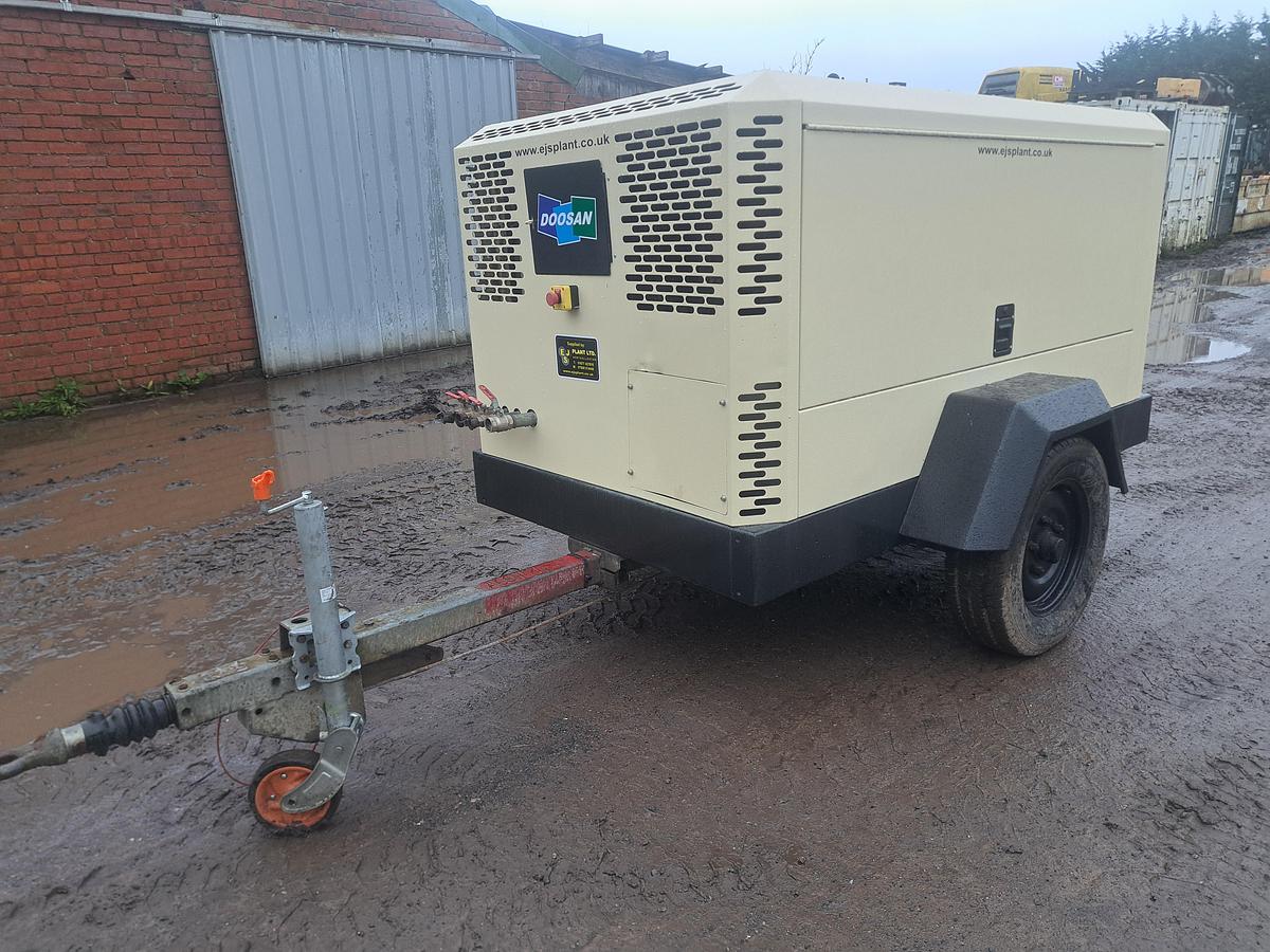 Used Doosan 7/125 10/1010