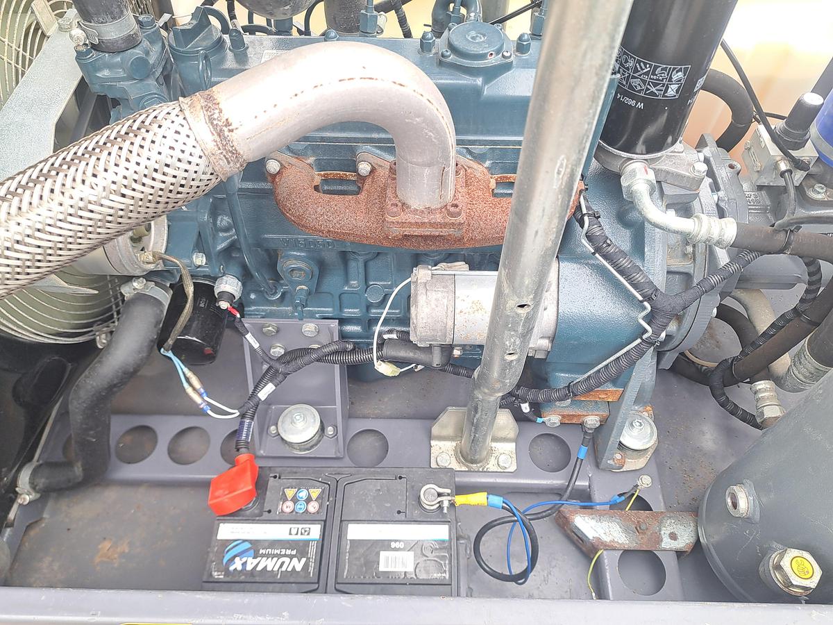 Used Atlas copco xas68