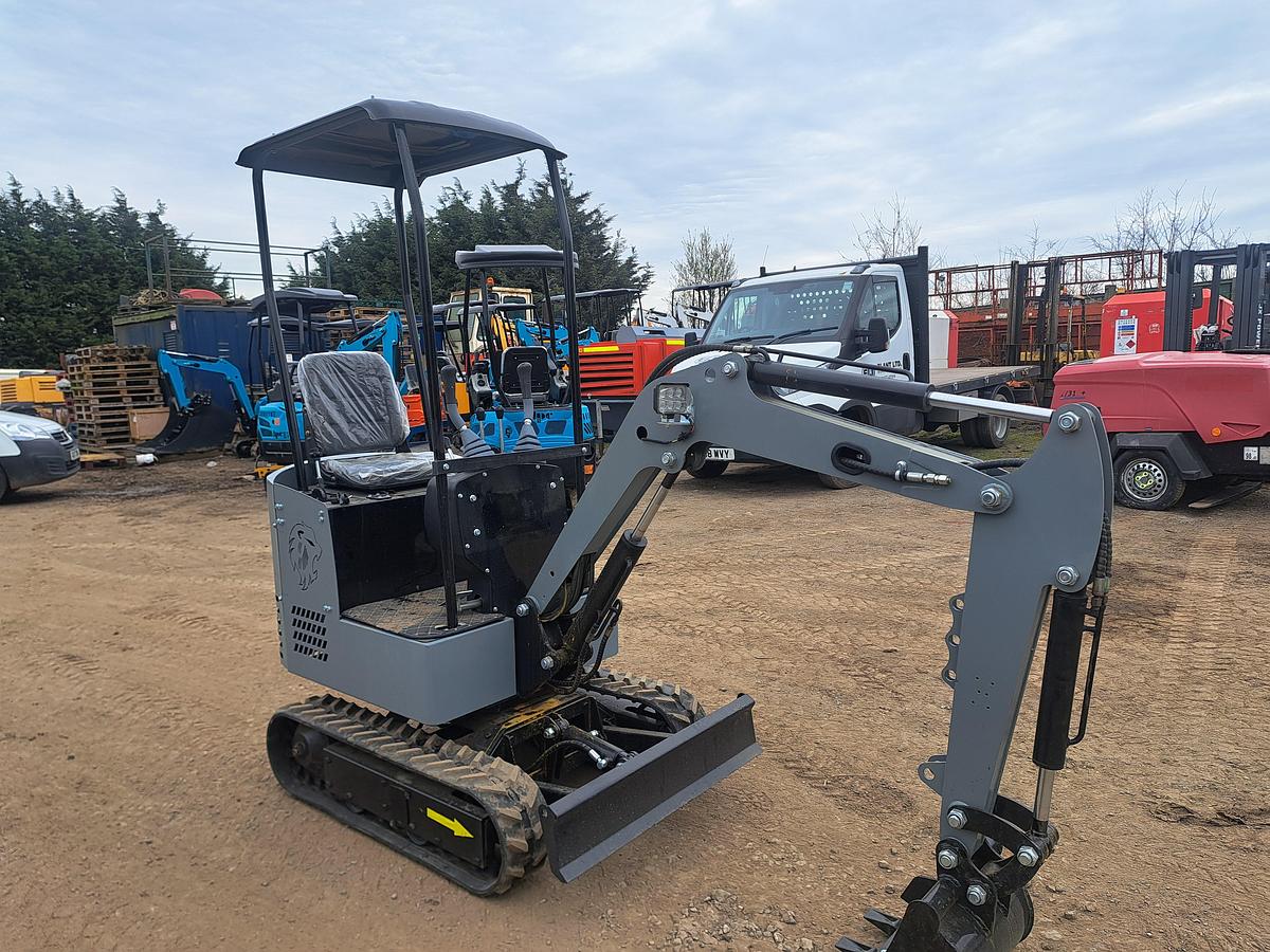 Used Colt mini digger 