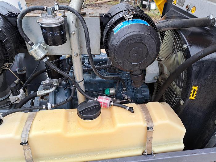 Used Atlas copco xas68