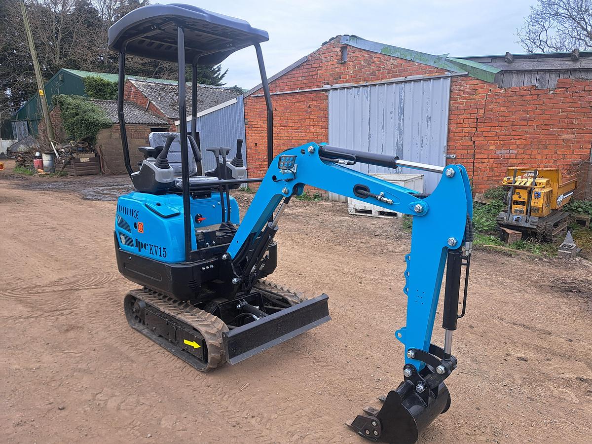 Used Kpc Kv15 mini digger