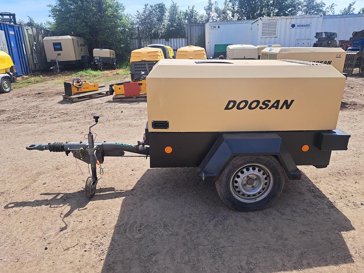 Used Doosan 7/26e Compressor generator