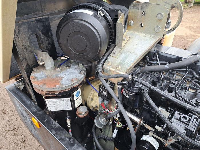 Used DOOSAN INGERSOLL RAND 7/41 DIESEL PORTABLE AIR COMPRESSOR Low Hours