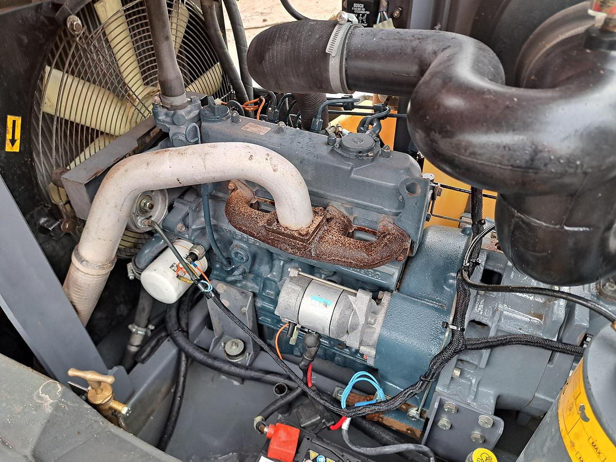 Used Atlas copco xas67 