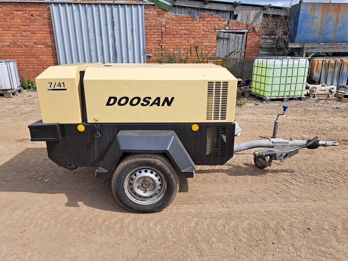 Used Doosan 7/41 compressor generator