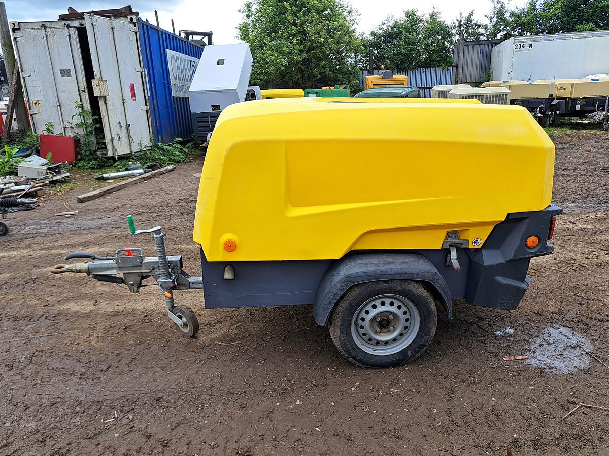 Used Atlas copco xas68