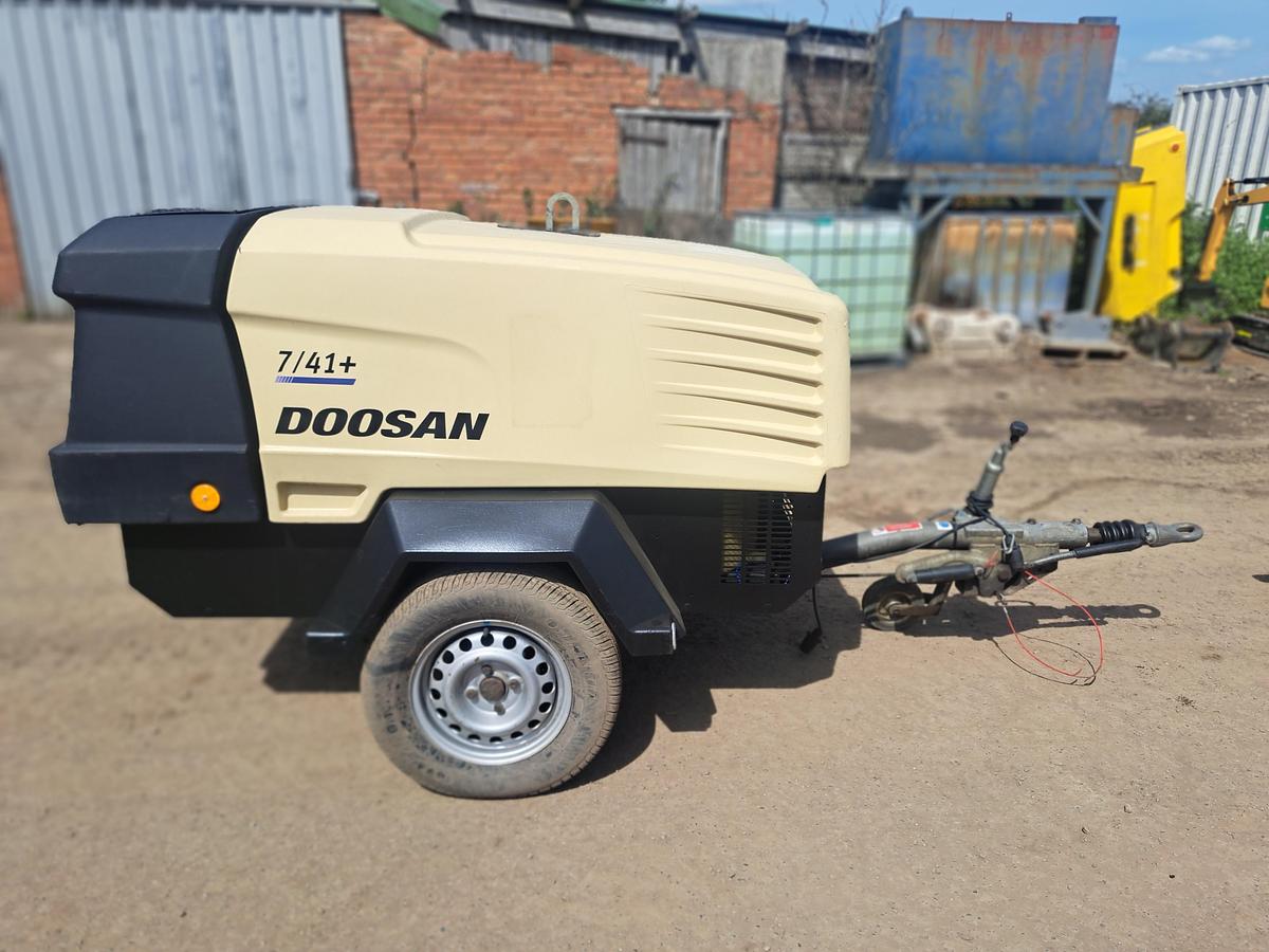 Used Doosan 7/41+ with aftercooler