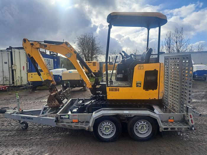 Used Jcb 16c-1 Mini Digger Trailer and breaker