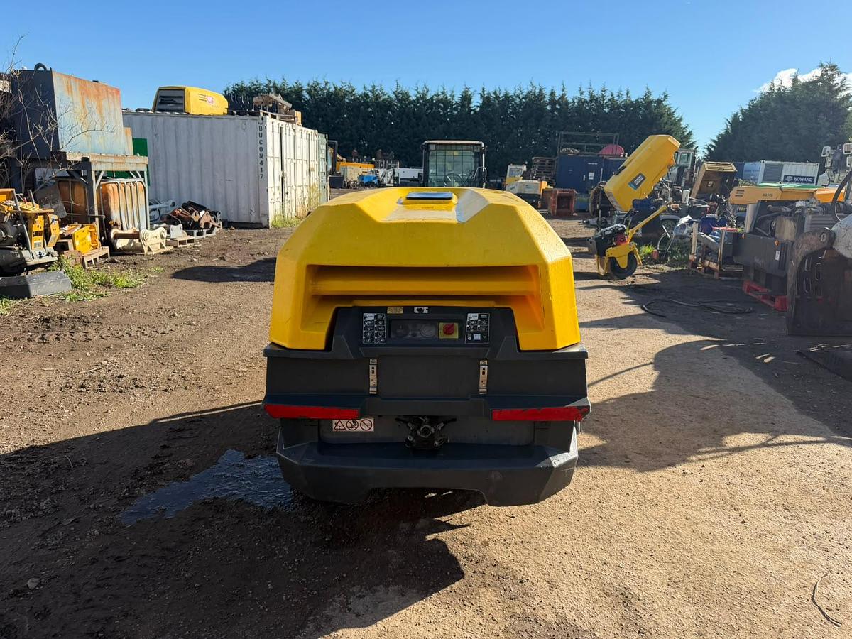 Used Atlas copco xas68