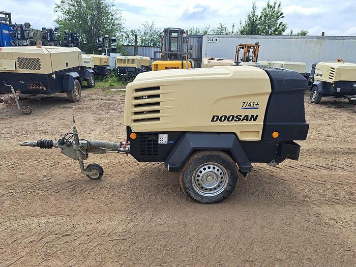 Used 2019 DOOSAN INGERSOLL RAND 7/41E DIESEL AIR COMPRESSOR GENERATOR 280 hours only