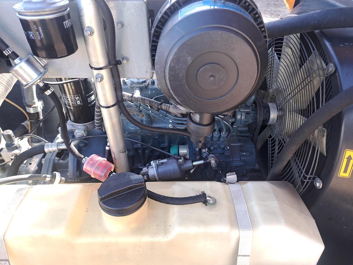 Used Atlas copco xas68