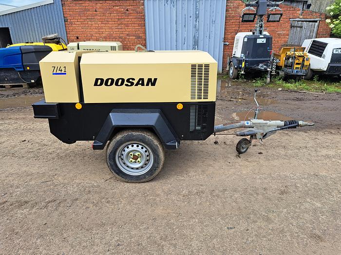 Used 2017 Doosan 7/41