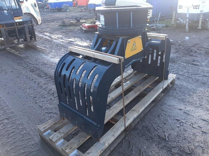 Selector Grab Suit 8 to 13 Tonne Machine