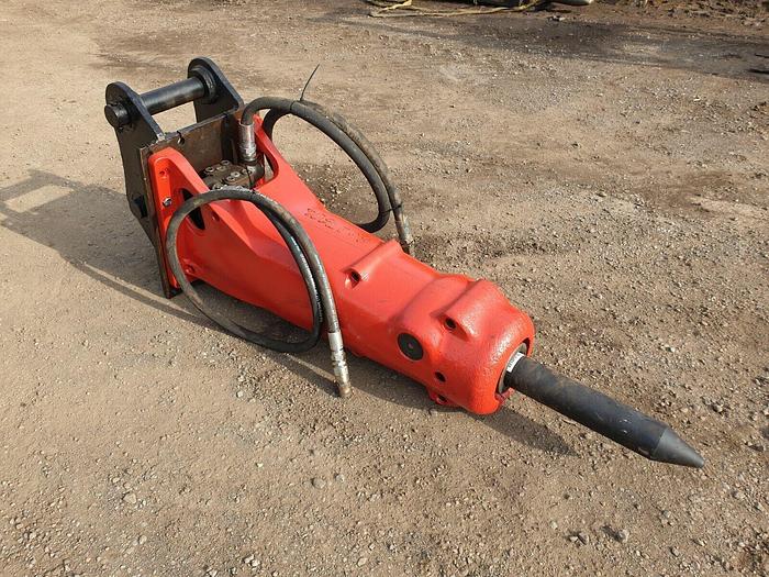 Used Rammer 777 Hydraulic Breaker digger excavator