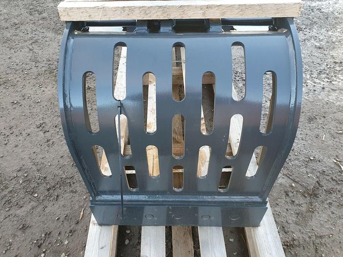 Selector Grab Suit 8 to 13 Tonne Machine