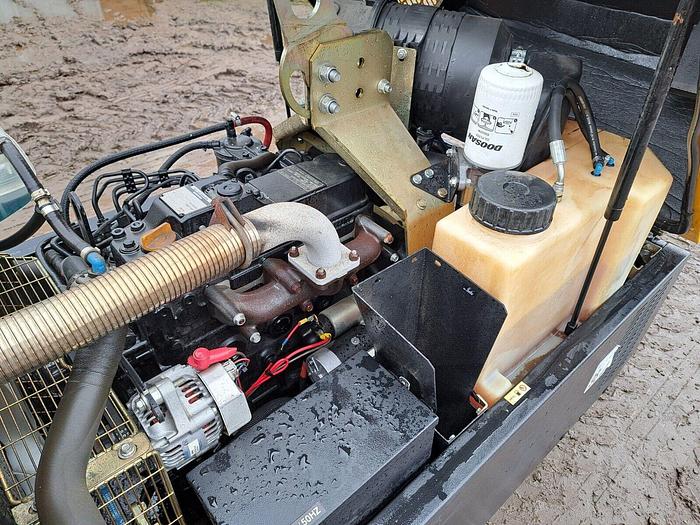 Used DOOSAN INGERSOLL RAND 7/41+ DIESEL AIR COMPRESSOR GENERATOR LOW HOURS