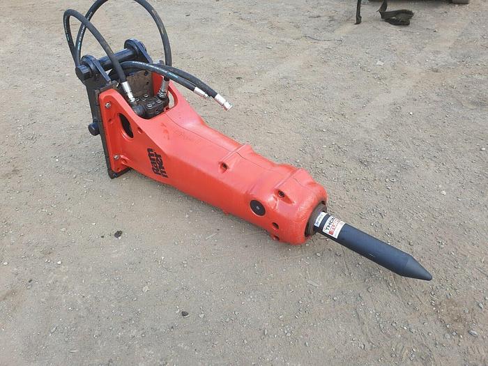 Used Rammer 777 Hydraulic Breaker digger excavator