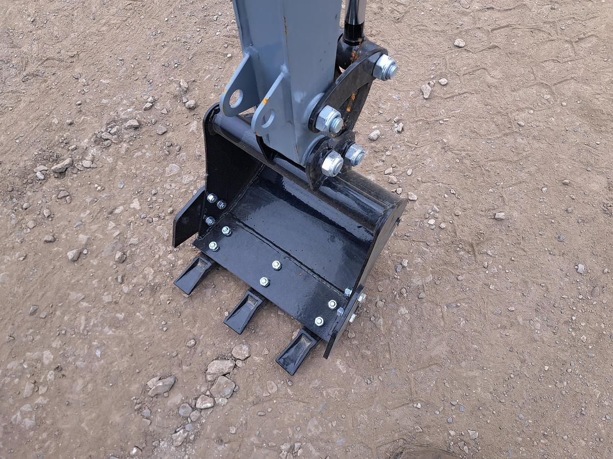 Used Colt mini digger 