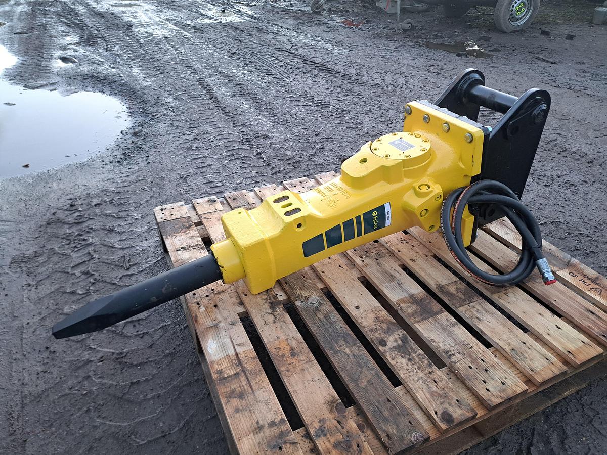 Used Atlas copco Sb302 