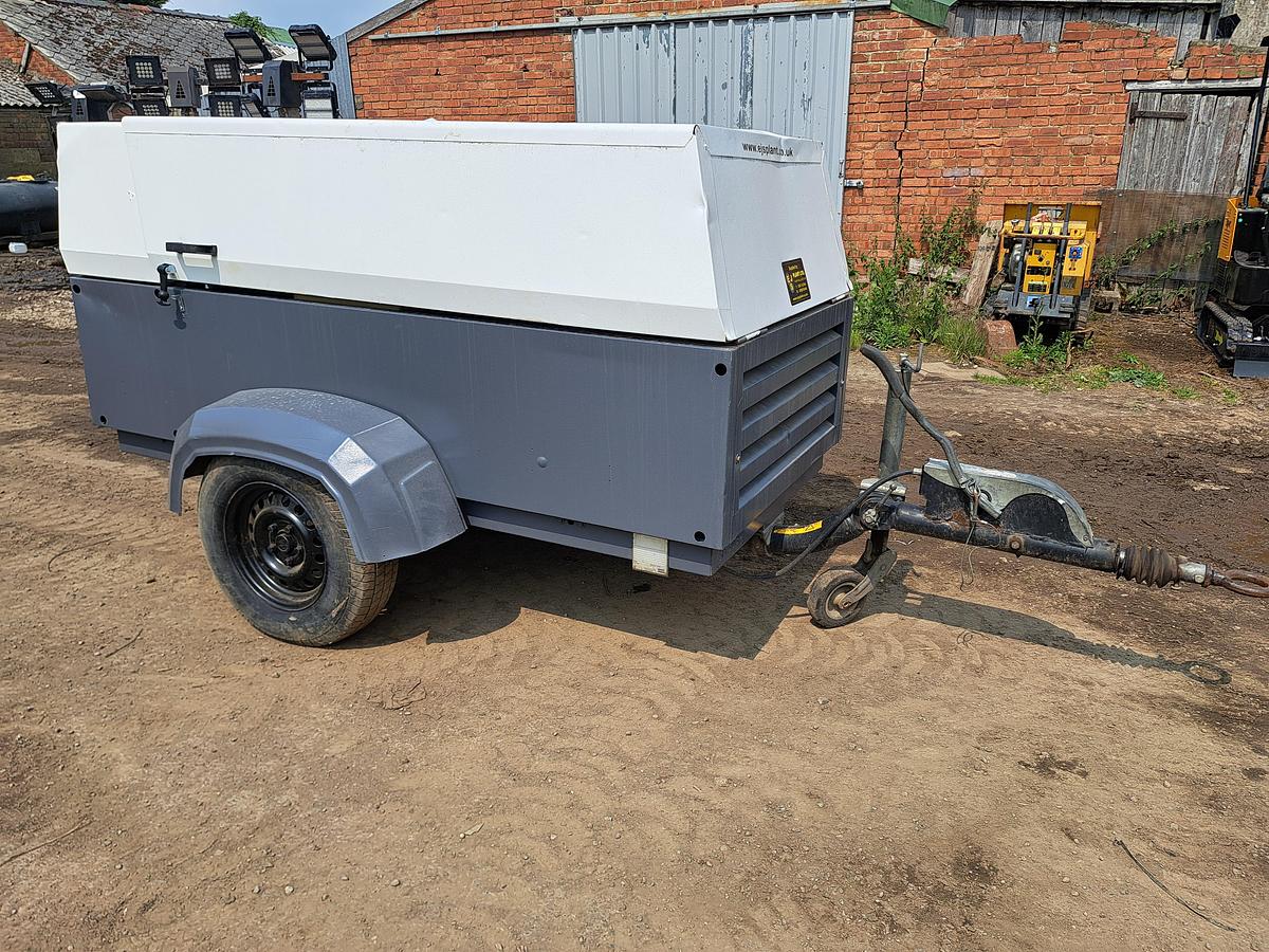 Used Atlas copco xas137