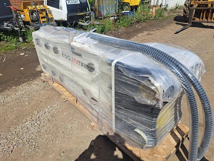 ESSENTIAL EB175 Breaker