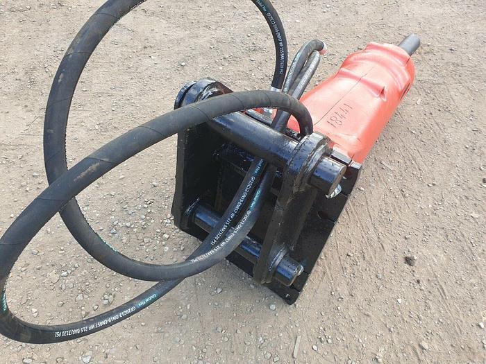 Used Rammer 777 Hydraulic Breaker digger excavator