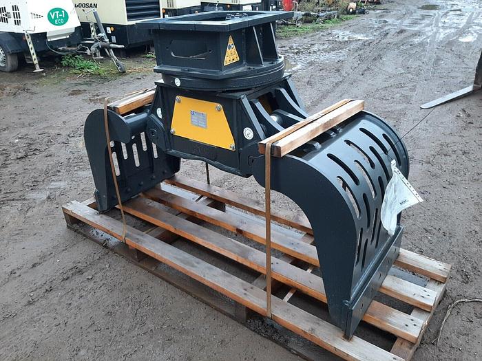 Selector Grab Suit 8 to 13 Tonne Machine