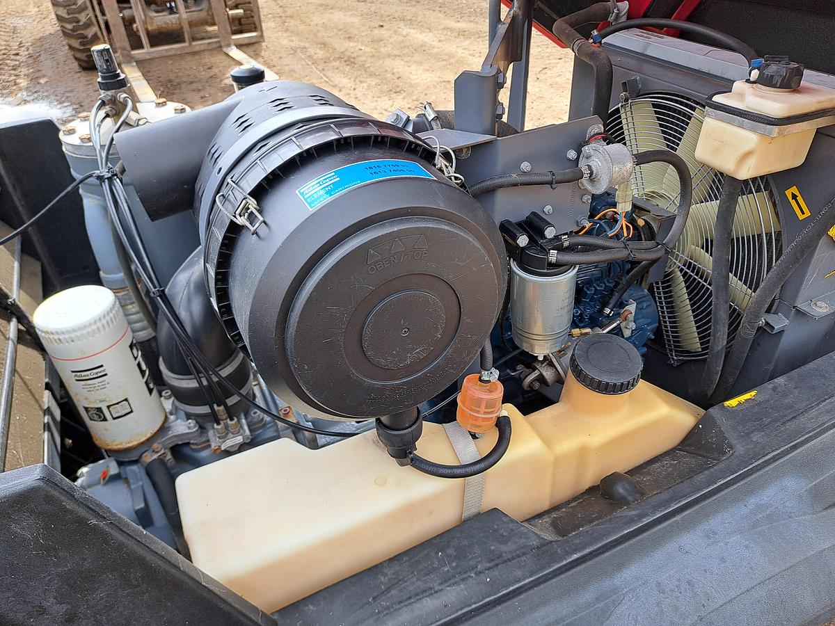 Used Atlas copco xas67