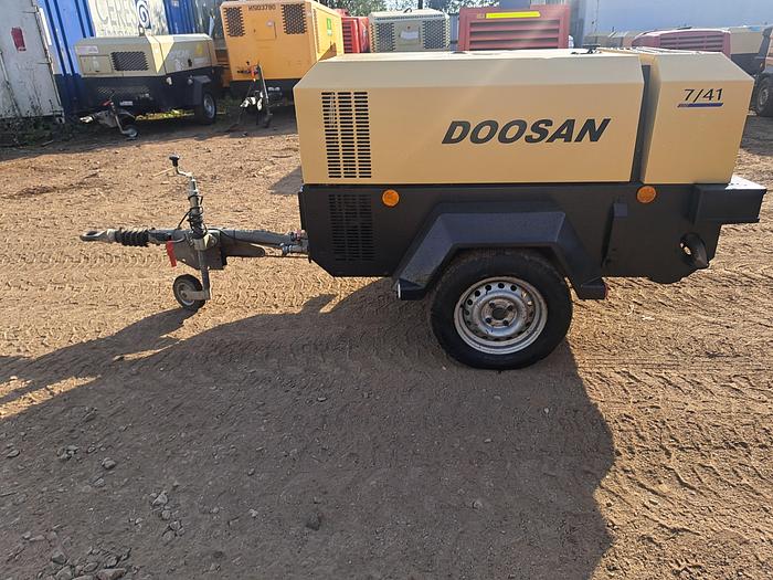 Used Doosan 7/41 compressor generator
