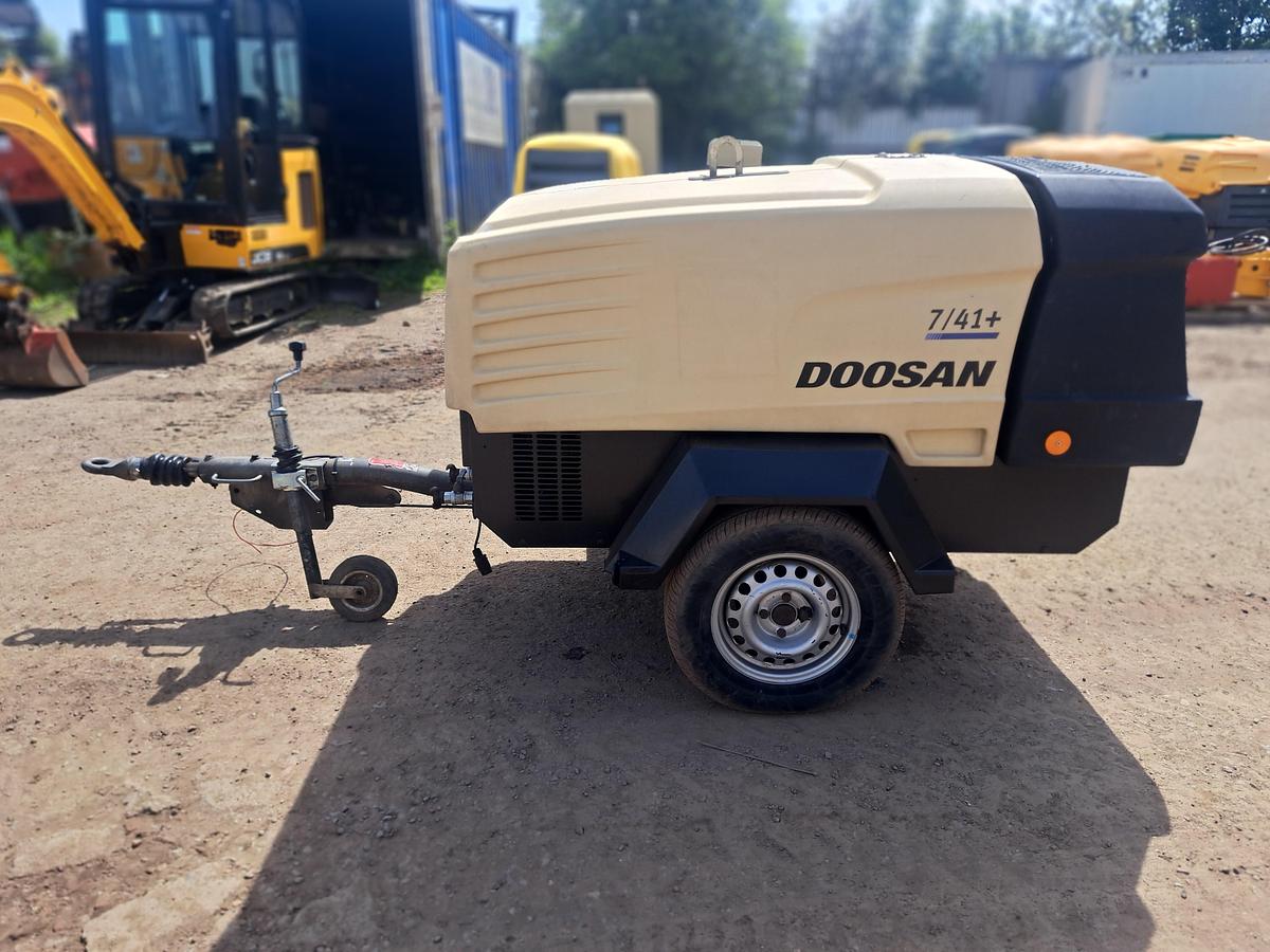 Used Doosan 7/41+ with aftercooler