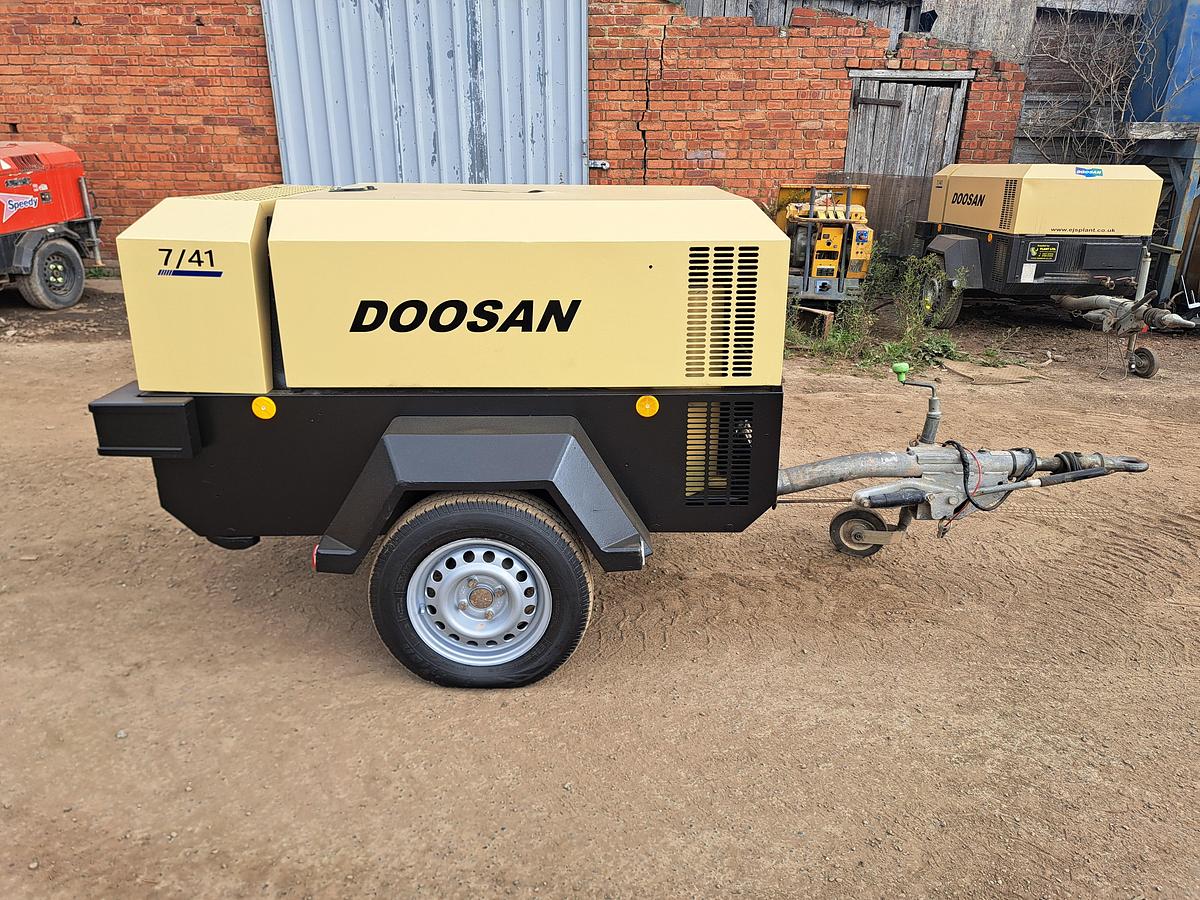 Used Doosan 741,140cfm 