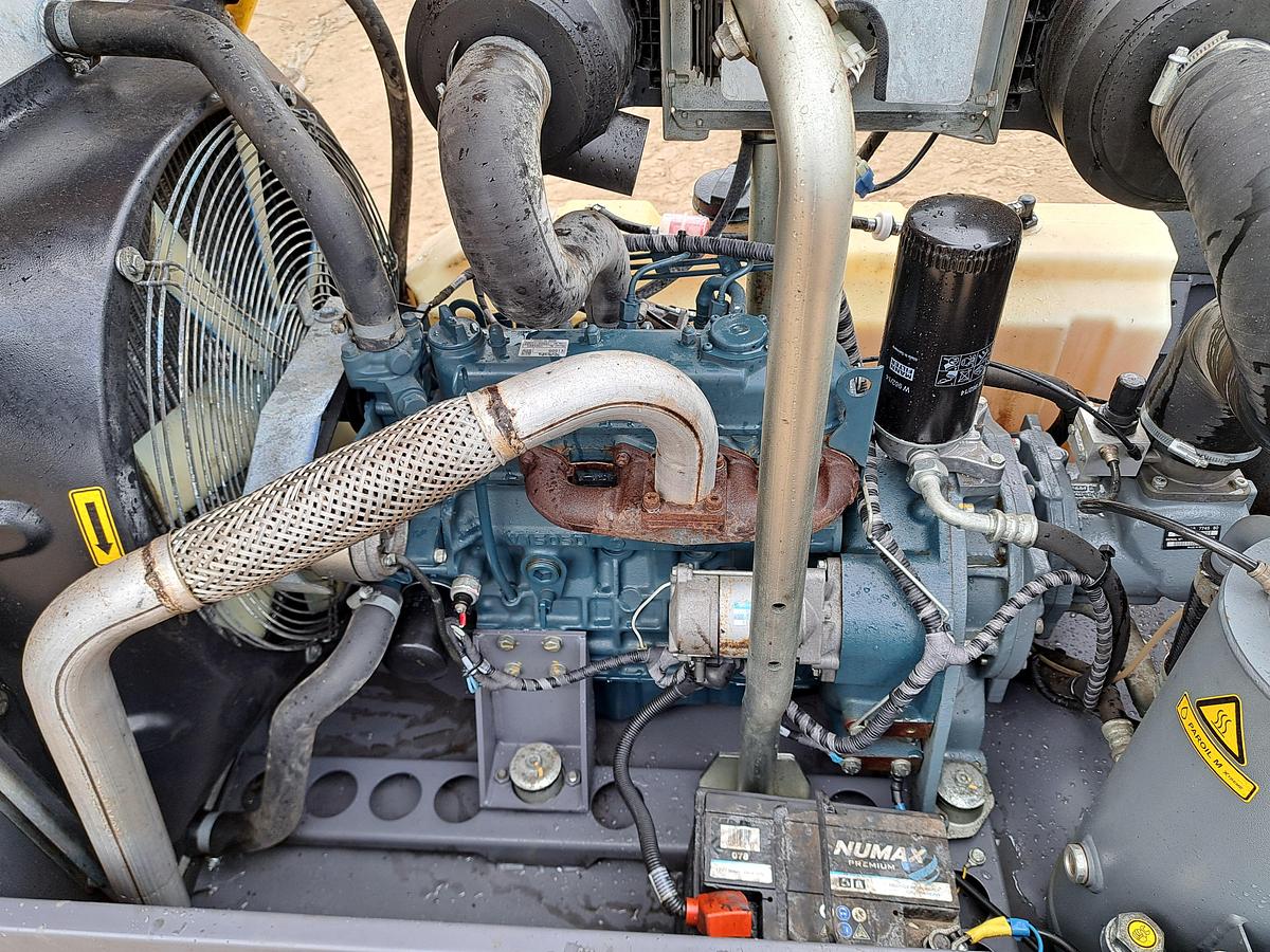 Used Atlas copco xas68