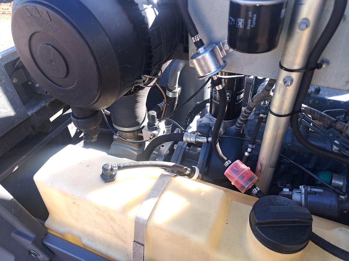 Used Atlas copco xas68