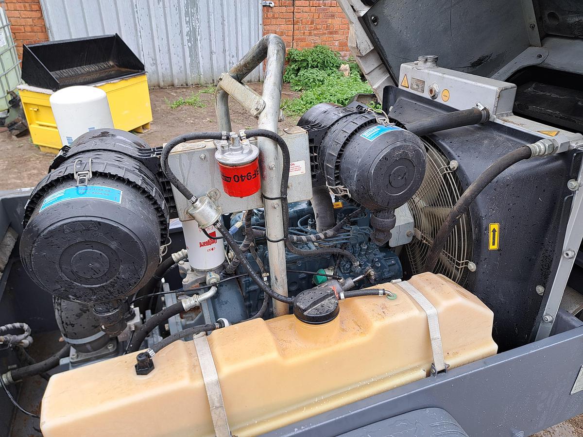 Used Atlas copco xas68 