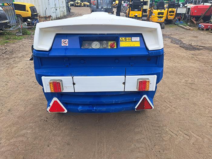 Used Atlas copco xas47 compressor