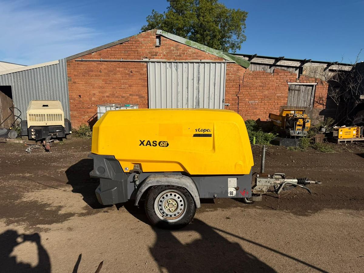 Used Atlas copco xas68