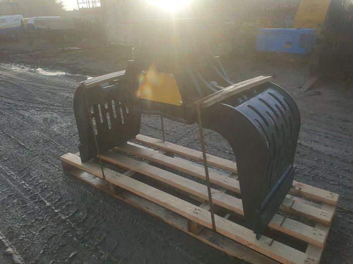 Selector Grab Suit 8 to 13 Tonne Machine